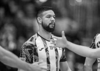 Veste TRAGICĂ în lumea sportului! Căpitanul echipei naționale, găsit fără viață alături de soția și copilul său