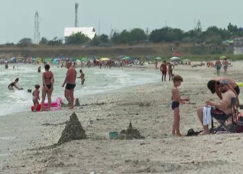 Alertă pe litoral! Apa mării este contaminată cu…