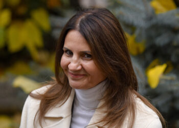 Oana Zăvoranu aruncă B0MBA! Cum ar fi păcălit-o Anca Alexandrescu pe Cristela Georgescu