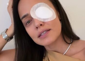 Andreea Raicu a apărut cu ochiul bandajat. Vedeta a dezvăluit prin ce dureri cumplite trece