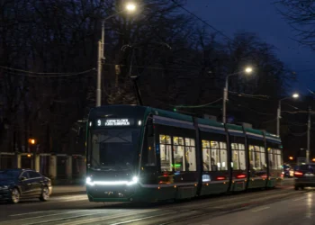 Un oraș din România începe raționalizarea energiei. Iluminatul stradal, prima măsură