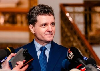 Senator USR, declarație tăioasă despre Nicușor Dan: „Cred că este un tăntălău ajuns…”