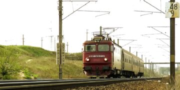 Accident feroviar în Constanța! Patru vagoane ale unui tren au deraiat, iar unul s-a răsturnat