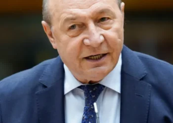 Traian Băsescu propune negocieri cu Ucraina „să nu se mai joace cu dronele”