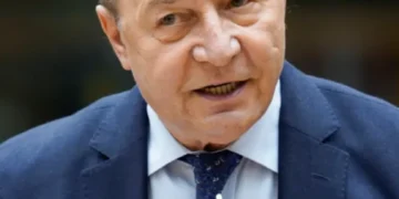 Traian Băsescu propune negocieri cu Ucraina „să nu se mai joace cu dronele”