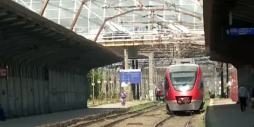 Scandal de proporții într-un tren! Pasagerii susțin că au fost ținuți captivi de…