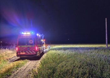 Alertă în județul Buzău! Un obiect luminos s-ar fi prăbușit pe un câmp